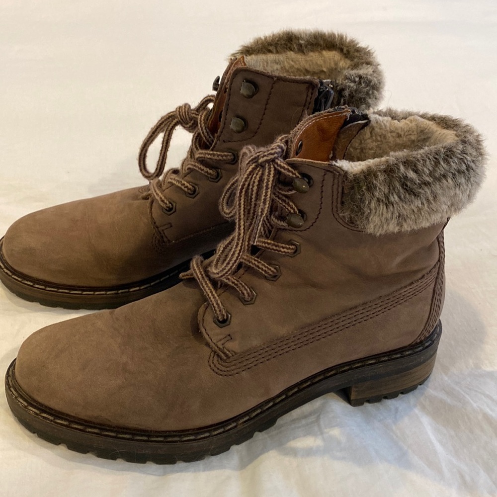 Steve Madden Size 37 (US 7) Boot